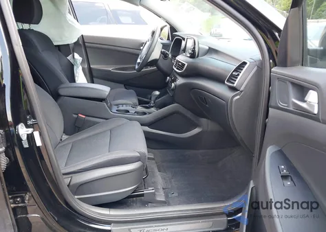 2020 Hyundai Tucson Value z USA, uszkodzony, nr VIN KM8J33A48LU168265